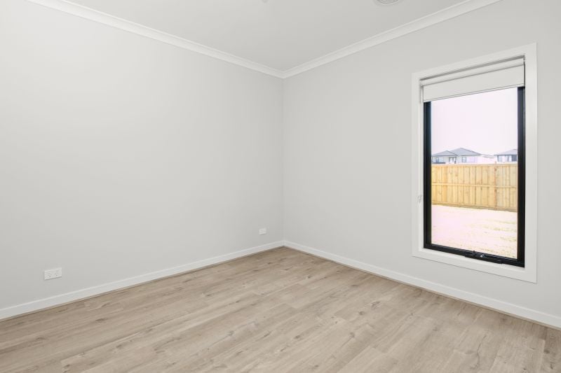 8 Saddledome Road, Wollert