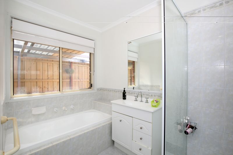 10 Hawkesbury Court, Thomastown