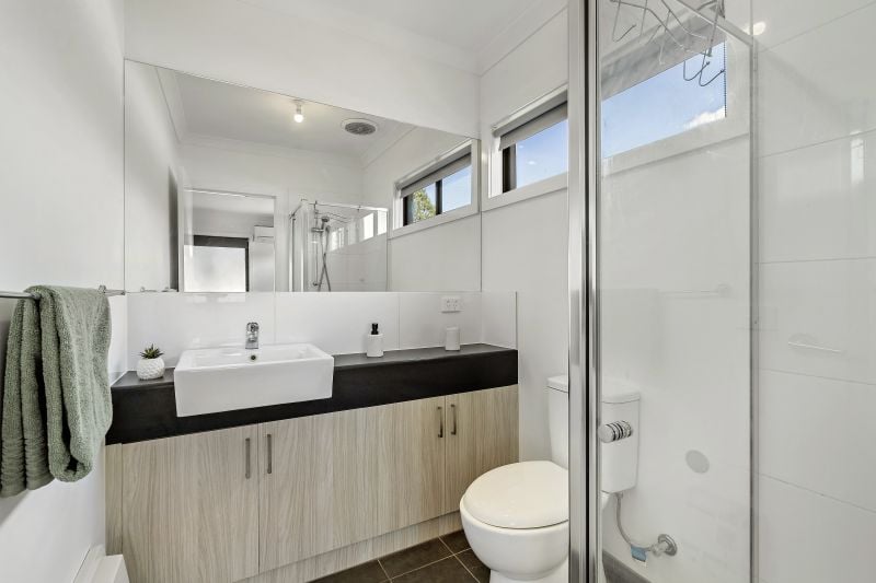 10/19 Positano Way, Lalor