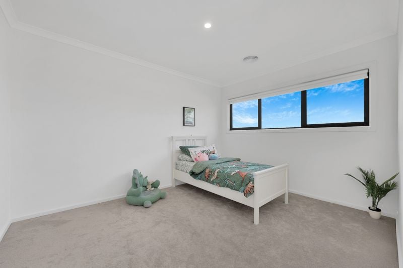 72 Clapham Avenue, Wollert