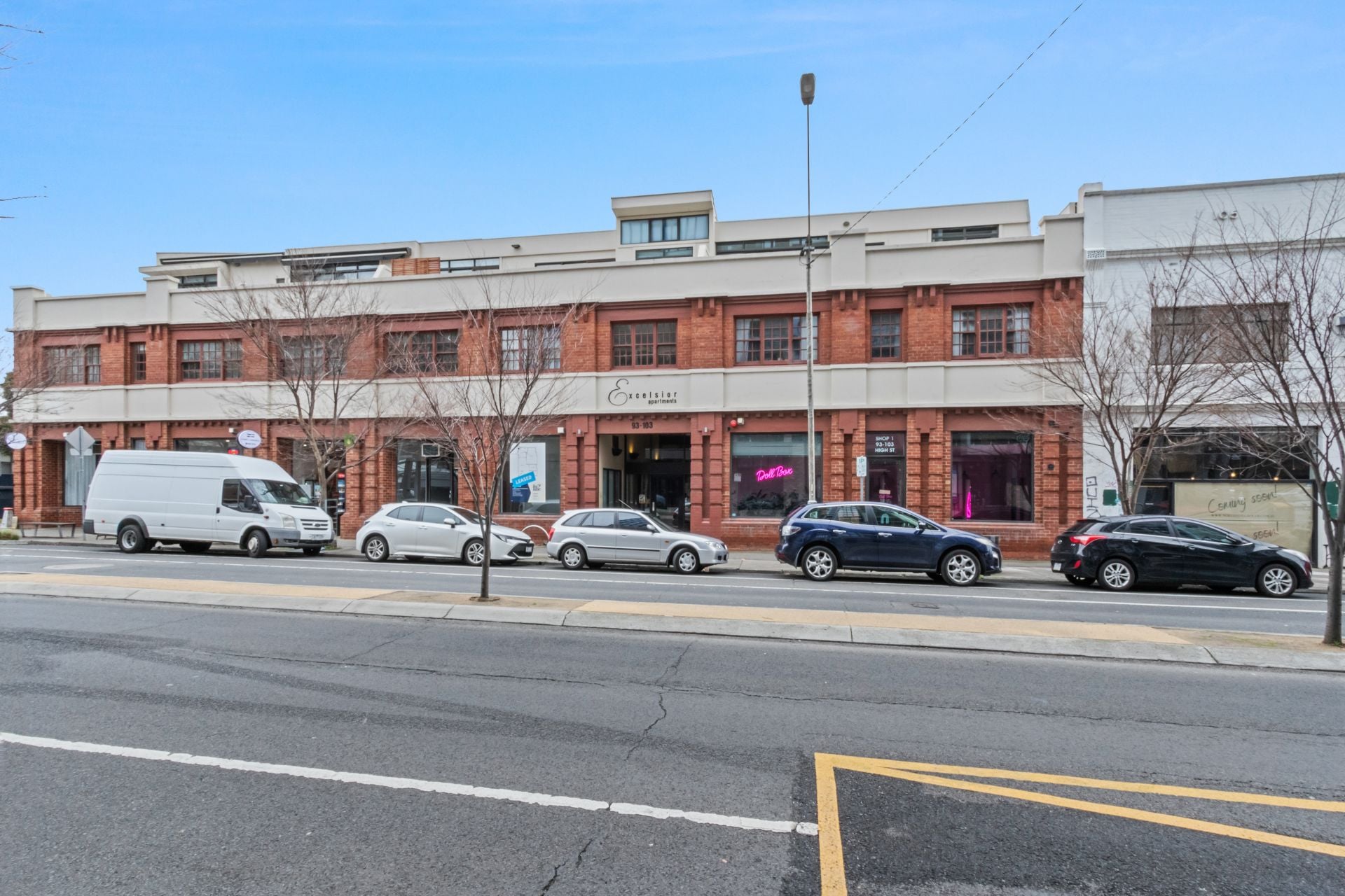 Chic 2-Bedroom at Excelsior Apartments