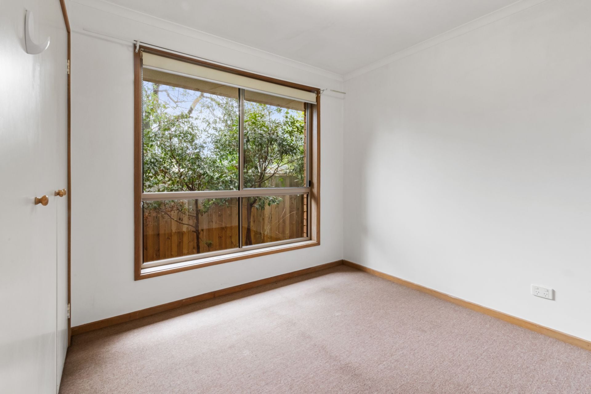 IF YOURE LOOKING FOR SPACE, LOOK NO FURTHER!!