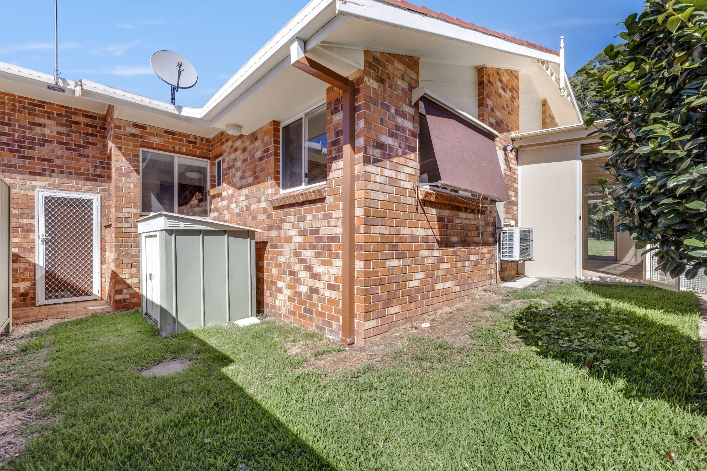 2/30 Blackbutt Crescent, LAURIETON NSW 2443