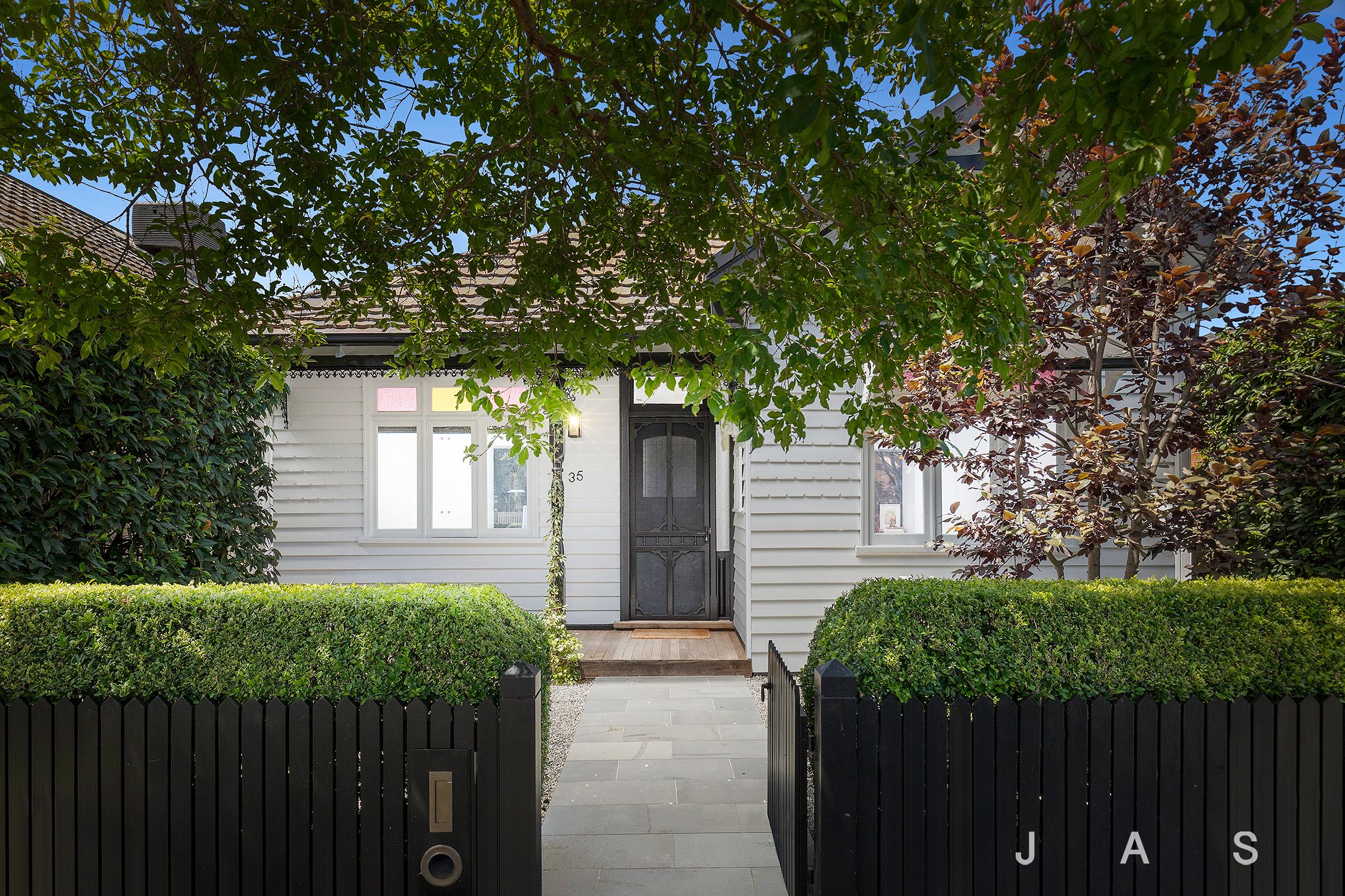 35 Chirnside Street, Kingsville, Kingsville - Thumbnail 2