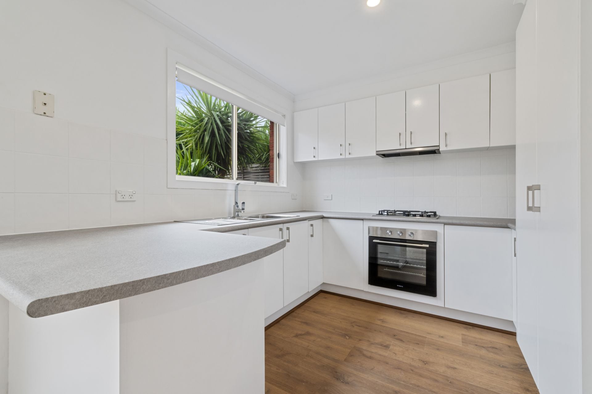 21 Pace Circuit, South Morang, South Morang - Thumbnail 2