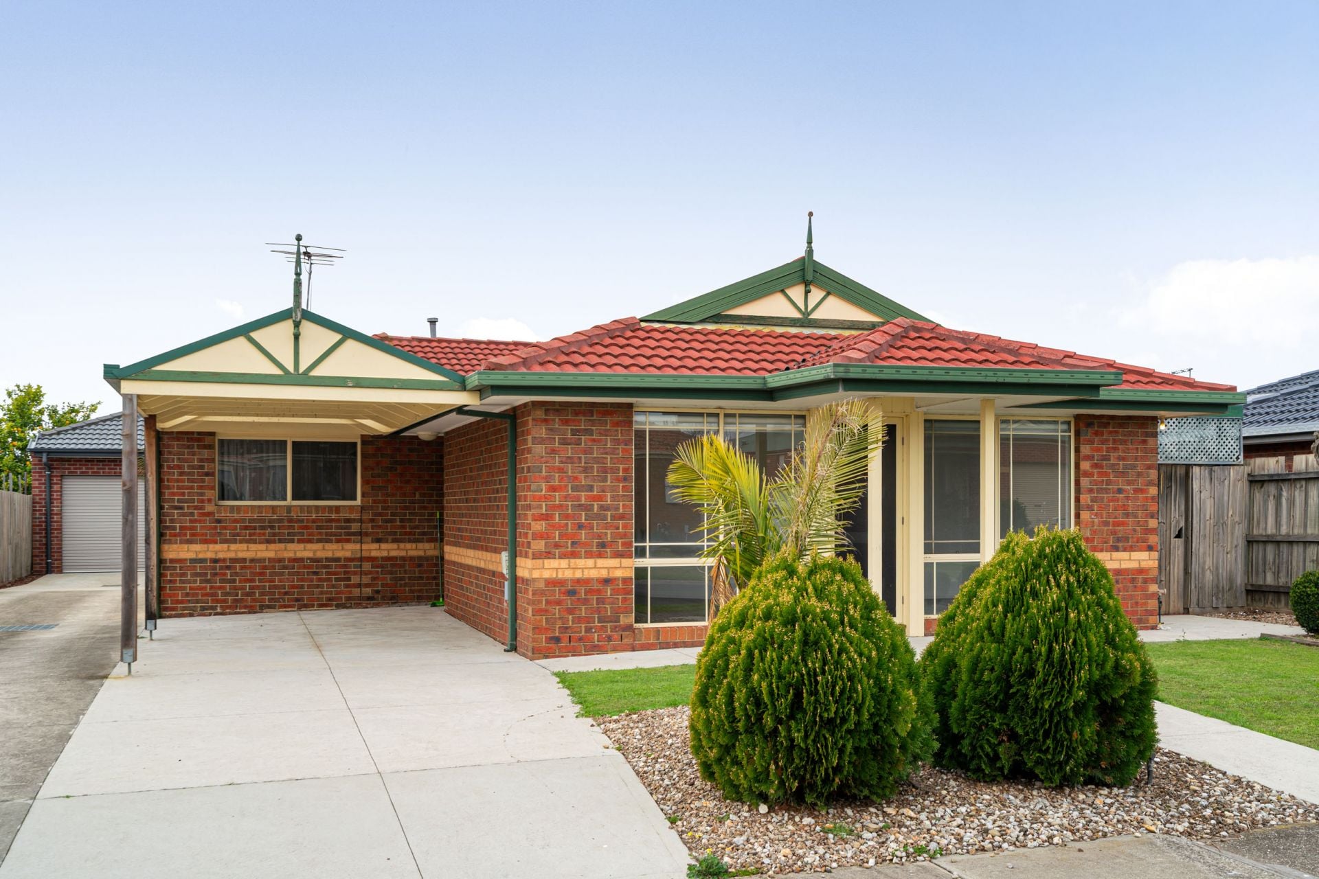 1/10 Brindalee Way, Hillside - Image 1
