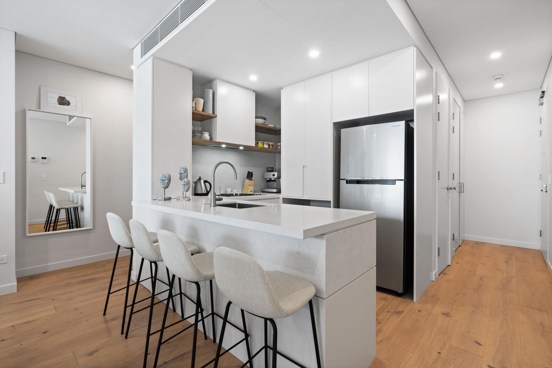 210/105 Wellington Street Bondi Beach NSW, Bondi Beach - Thumbnail 2