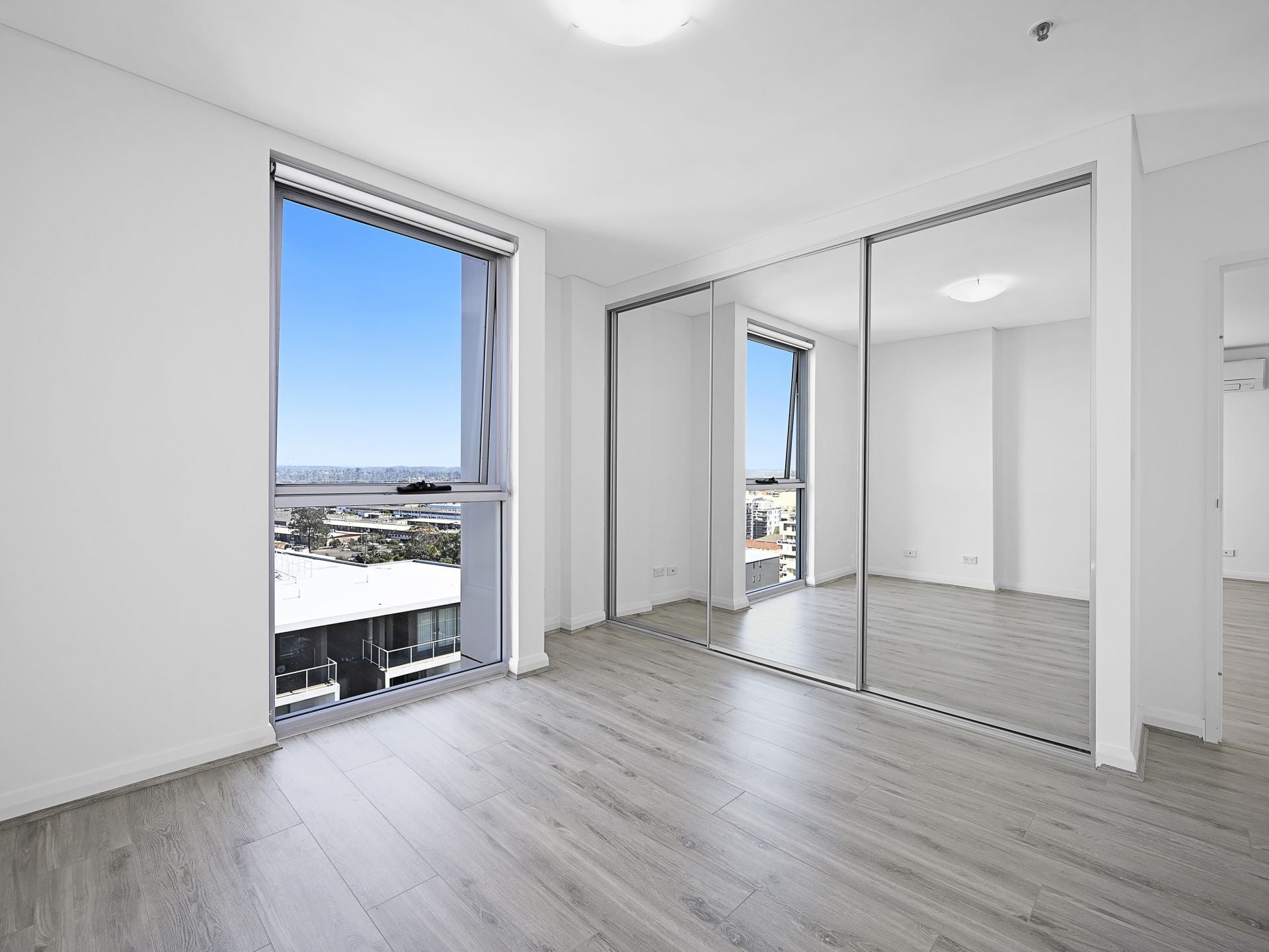 185/2 Browne Parade, Warwick Farm, Warwick Farm - Thumbnail 6