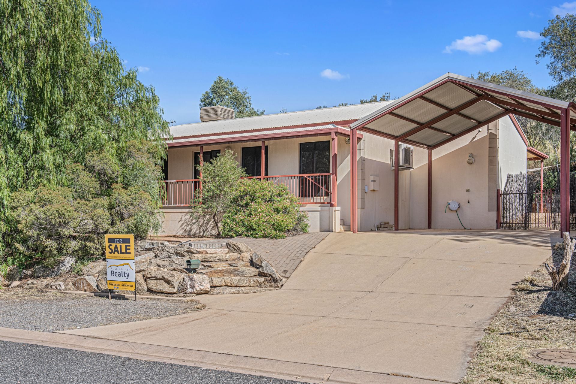 9 Woolla Court Larapinta NT, Larapinta - Image 1