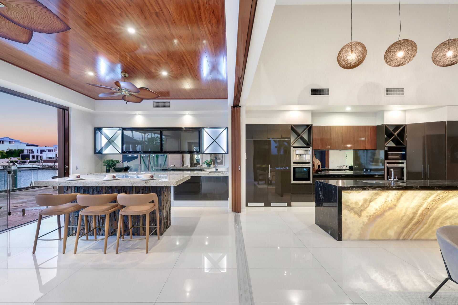 7 Royal Albert Crescent, Sovereign Islands QLD 4216, Sovereign Islands - Thumbnail 6