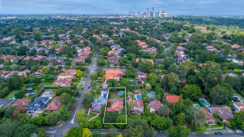 Real Estate For Sale - 29 Middle Harbour Road - Lindfield , NSW