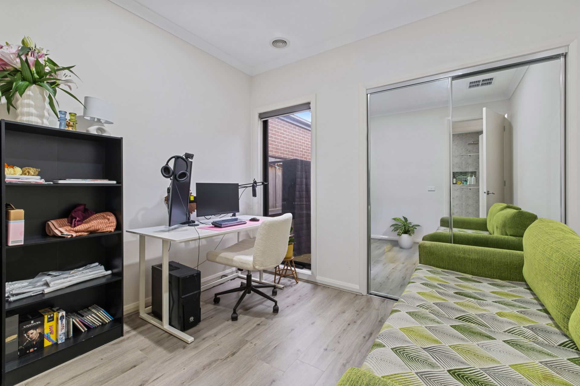 Modern Family Living at 20 Daintree Entrance, Donnybrook