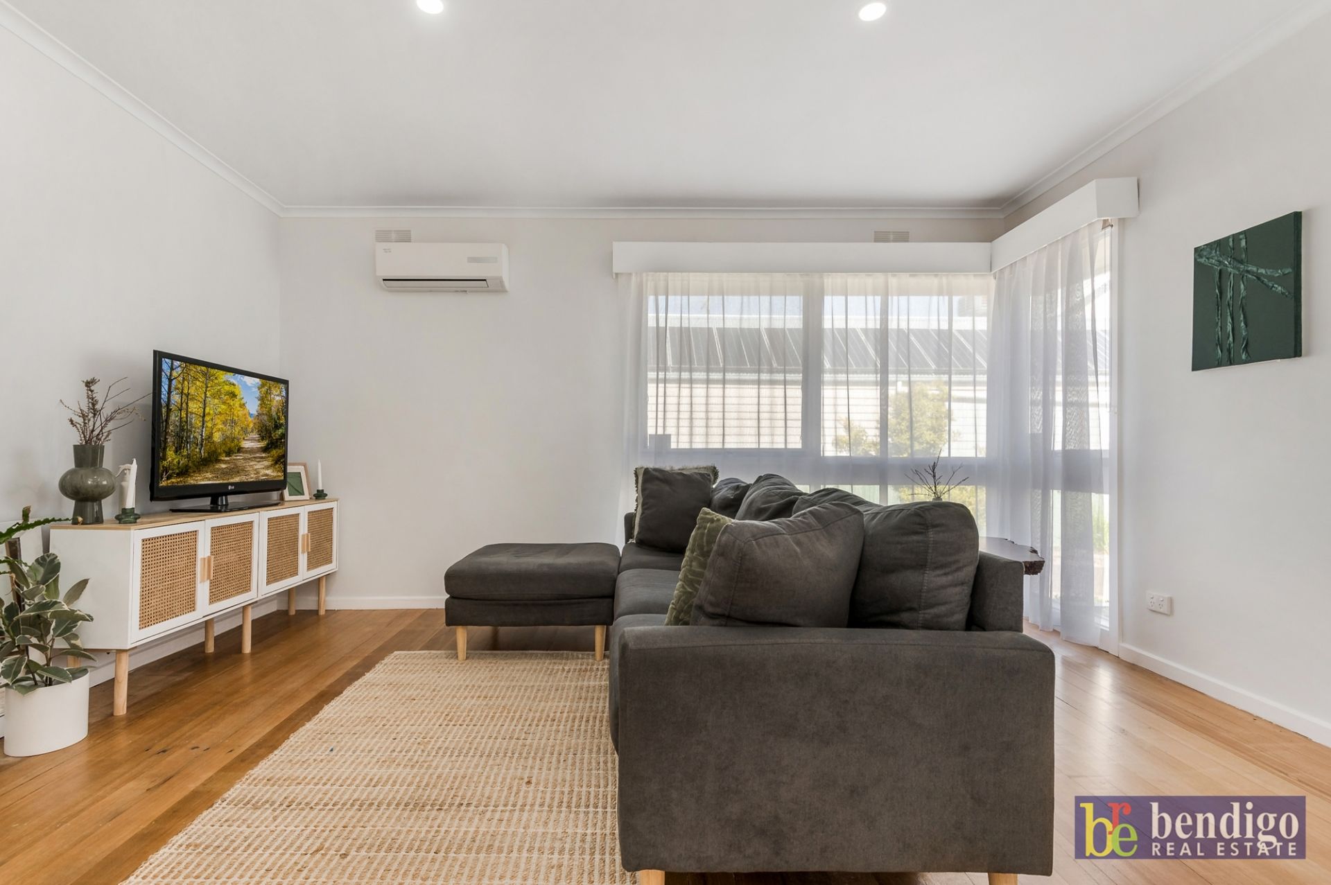2/79 Somerville Street Flora Hill VIC, Hill - Thumbnail 2