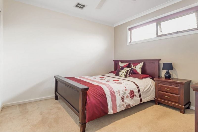 1/123 Boldrewood Parade, Reservoir