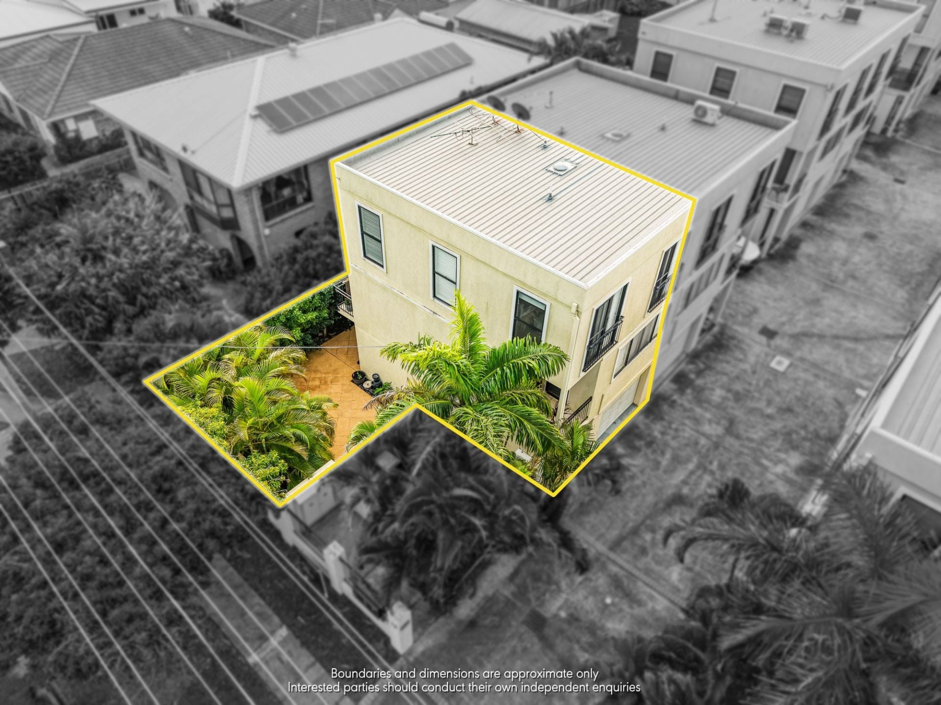 12/16-18 Georgina Street WOODY POINT QLD,  - Thumbnail 2