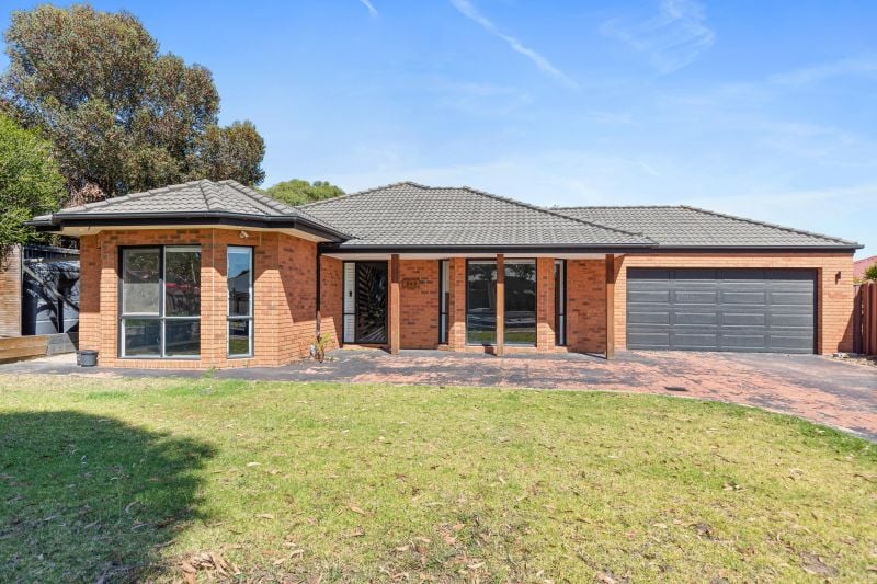 242 Flaxen Hills Road, Doreen