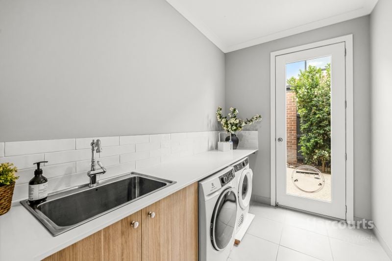 19 Warangal Way, Deanside