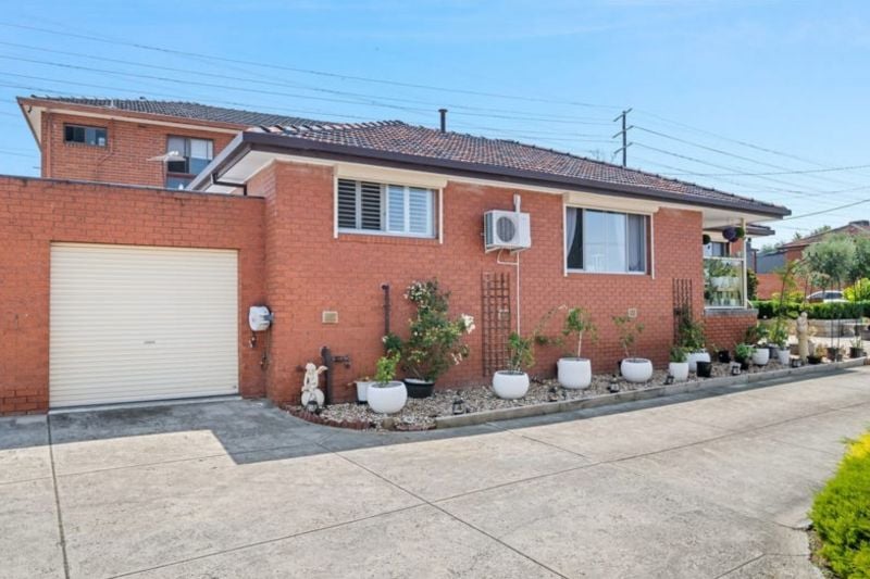 1/7 Boston Road, Lalor