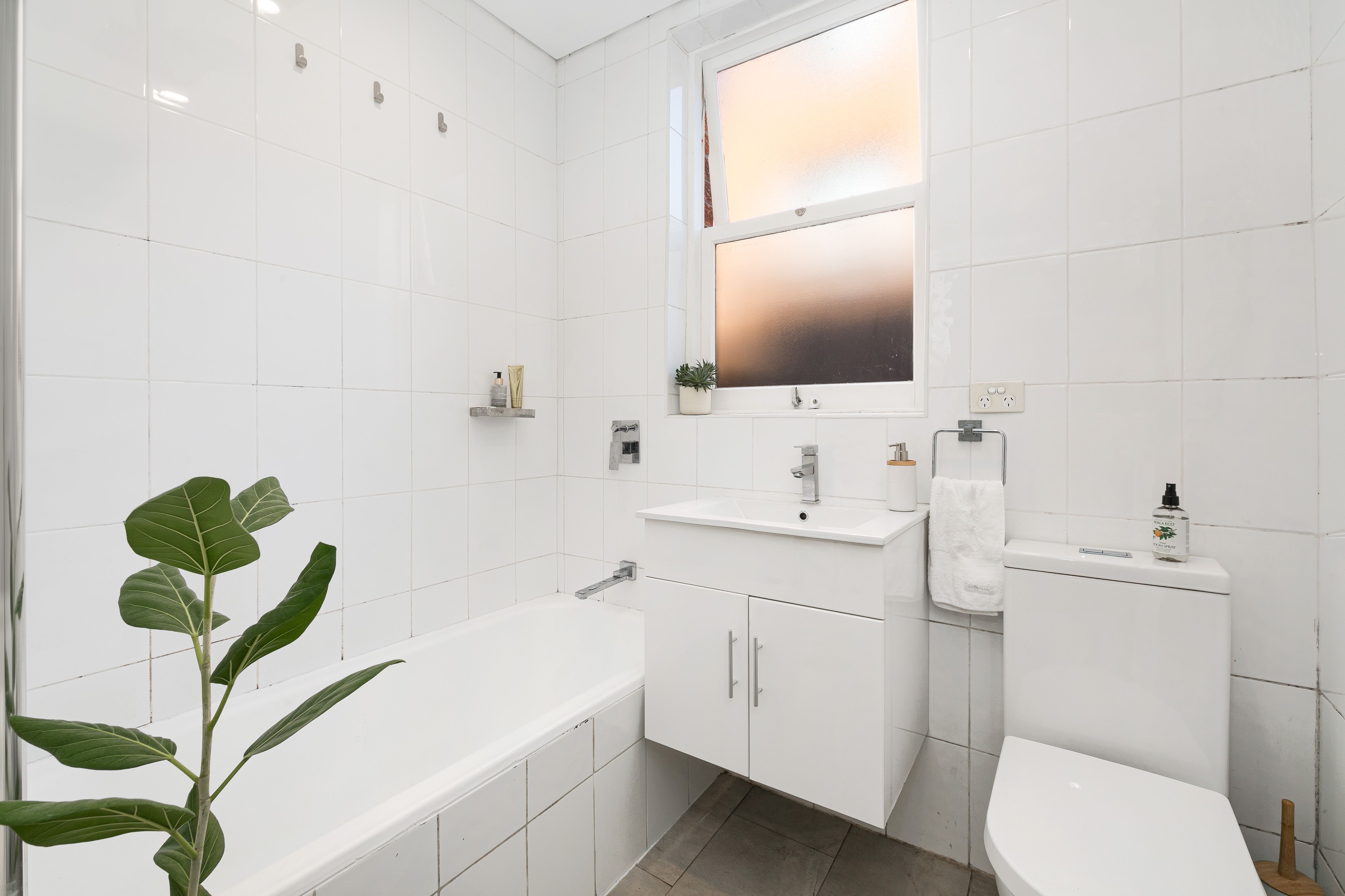 1/17 Allison Road CRONULLA 2230