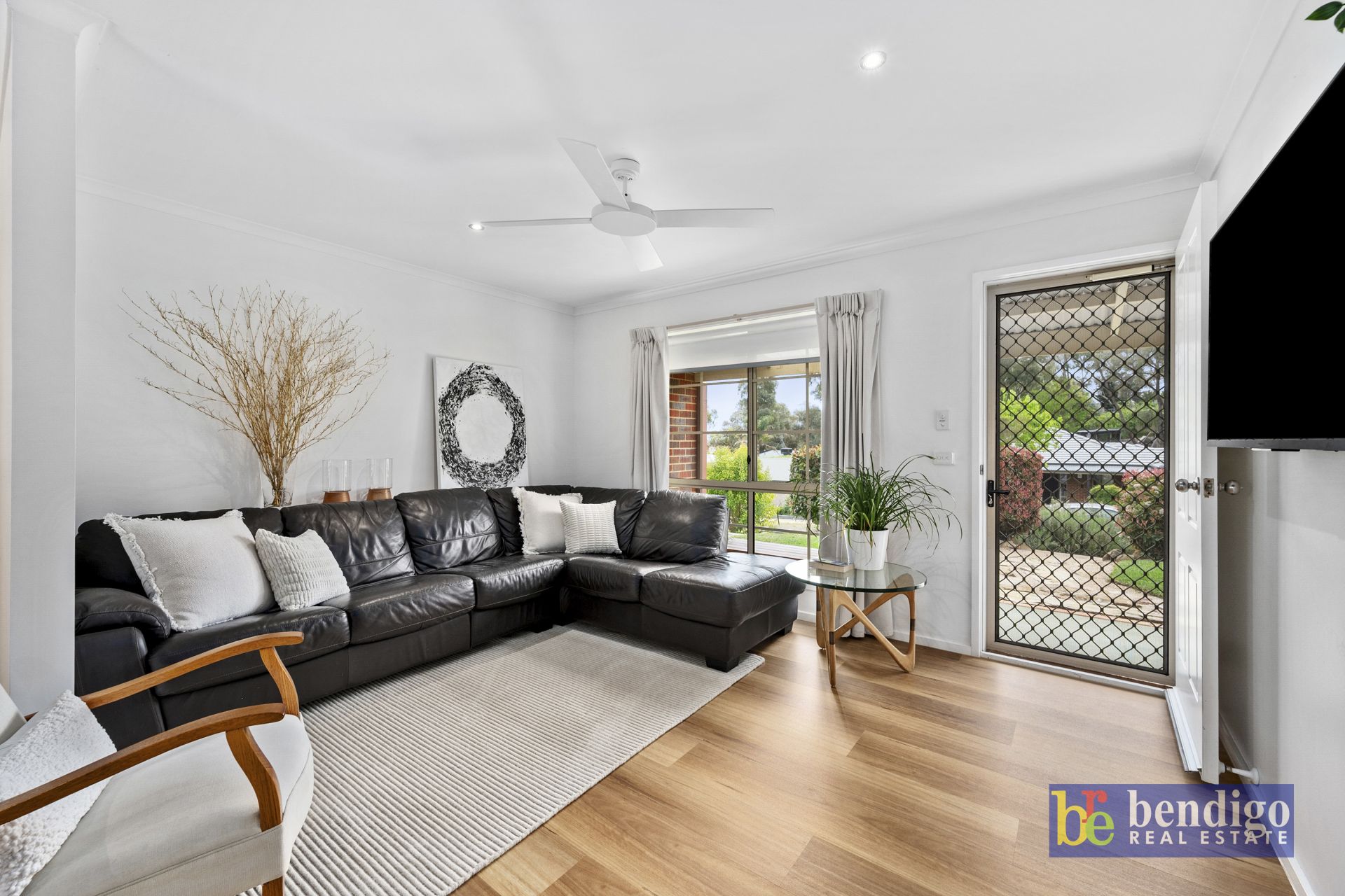 17 Lyndale Court Flora Hill VIC, Hill - Thumbnail 2