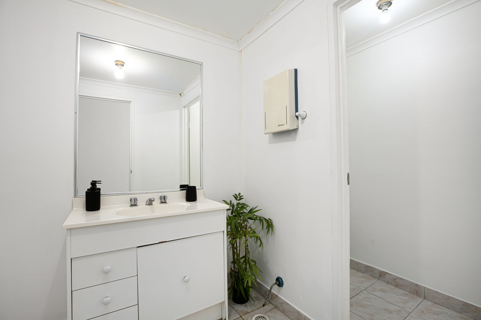 4/438 Forest Road Hurstville NSW, Hurstville - Thumbnail 2