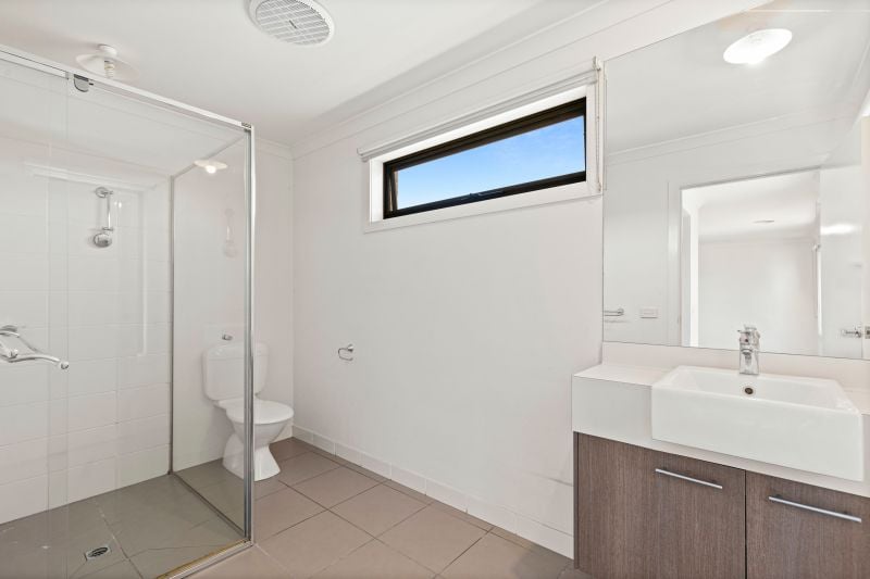 4 Great Brome Avenue, Epping