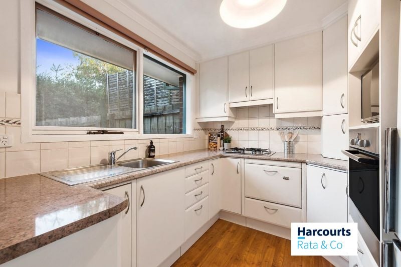 4/161 Main Road, Lower Plenty