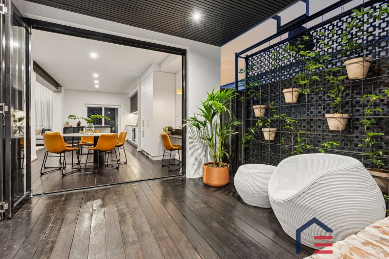 140A Seventh Avenue, Inglewood