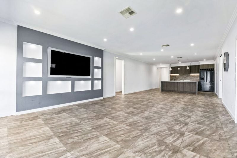 23 Blessington Parade, Lalor