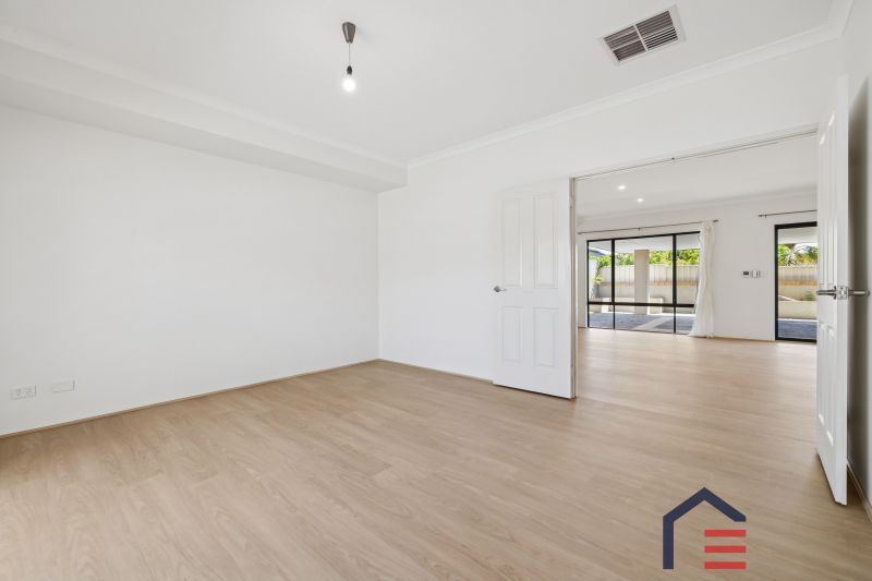 24A Colwyn Rd, Bayswater