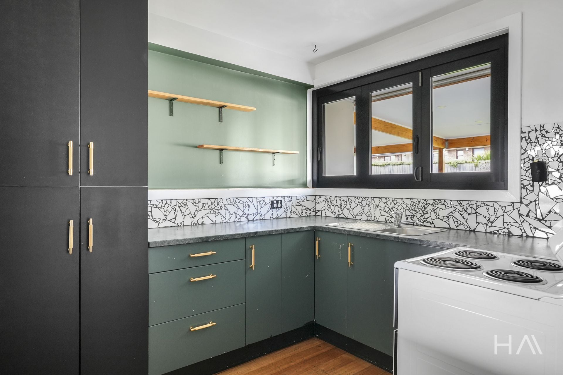 323 Westbury Road Prospect Vale, Prospect Vale - Thumbnail 4