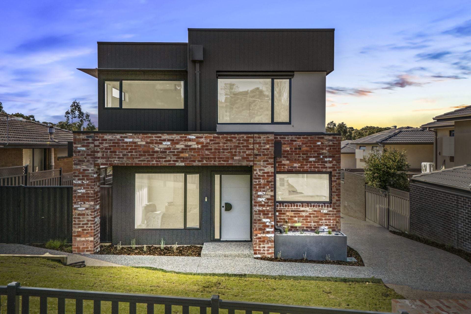 Boutique Luxury in a Premium Reservoir Setting