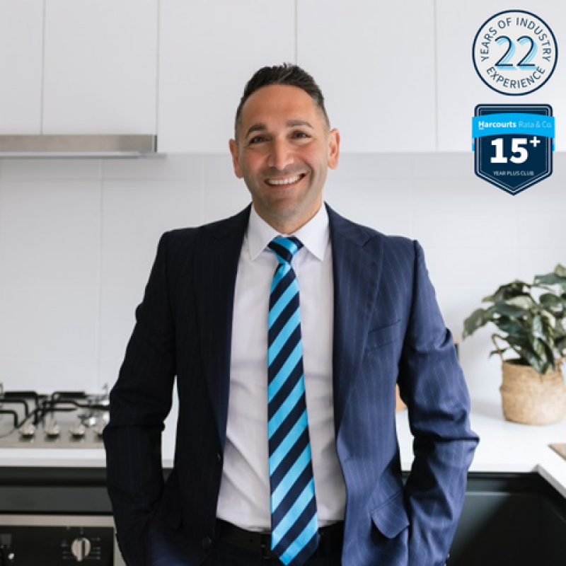 Robert Ozzimo Real Estate Agent Harcourts RATA & Co