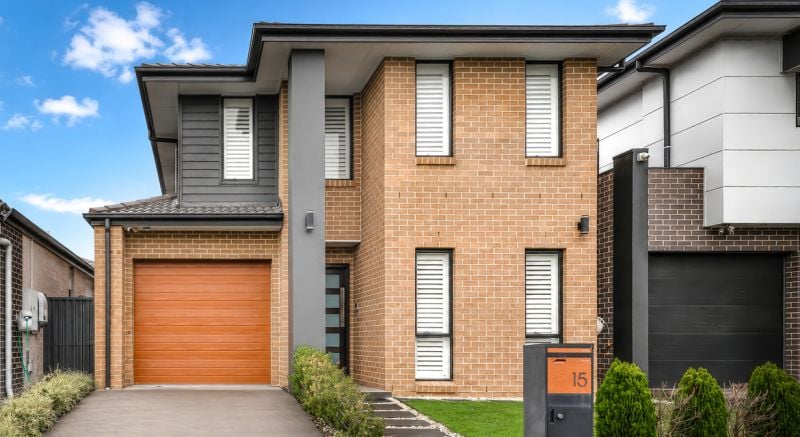 15 Larkin Street