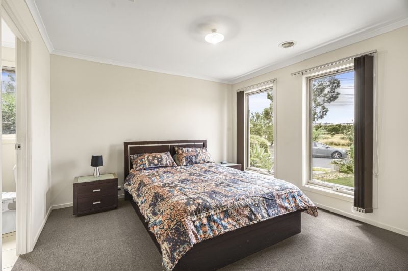 25 Anglers Drive, Epping