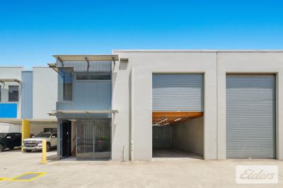 PRIME INDUSTRIAL OFFICE/SHOWROOM!