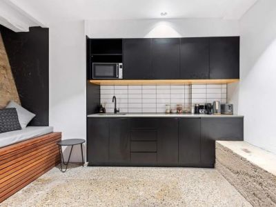 TURNKEY CHARACTER OFFICE IN THE HEART OF FORTITUDE VALLEY