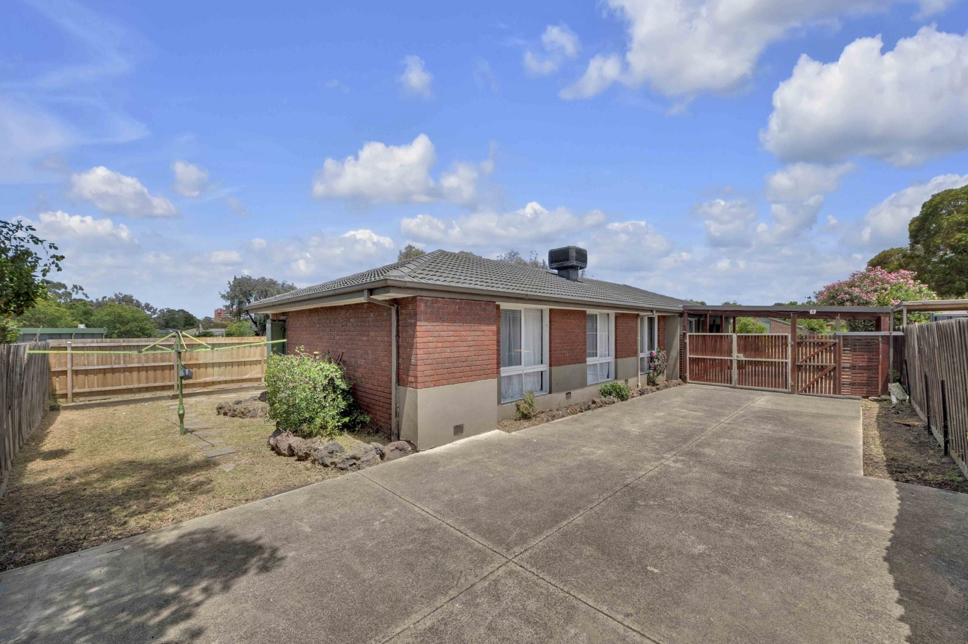 Perfect Home, Perfect Location