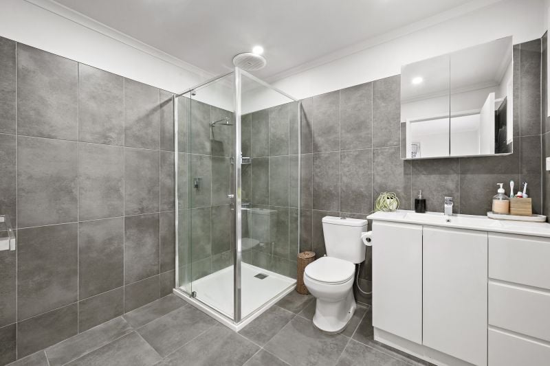 5 Redfield Court, Mill Park