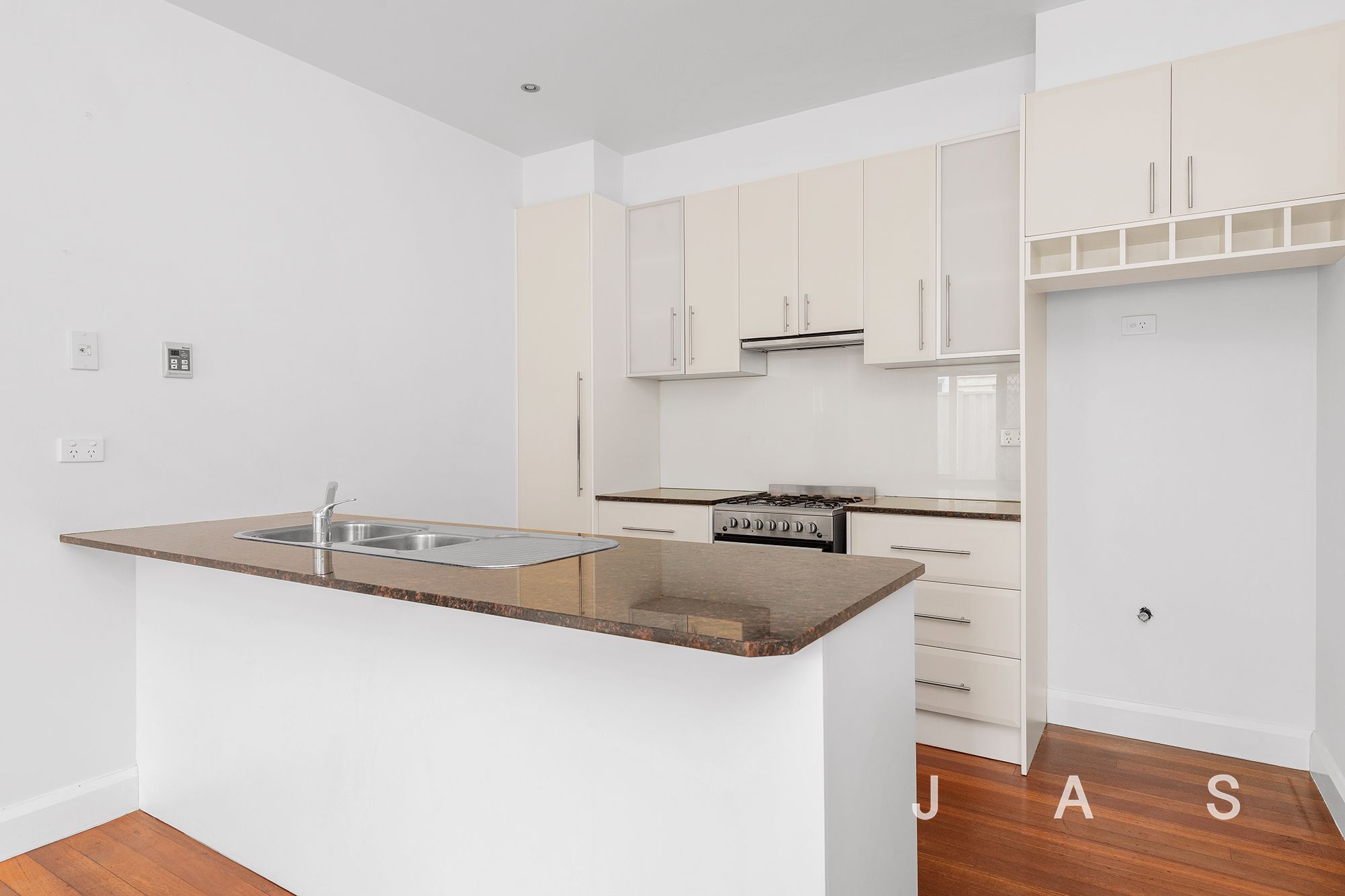 23 Davies Street Newport VIC, Newport - Thumbnail 3