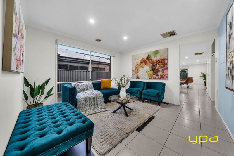 27 Donatello Crescent Narre Warren VIC, Narre Warren - Thumbnail 4