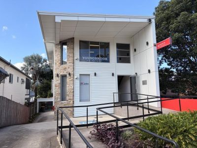 REFURBISHED GROUND FLOOR OFFICE!