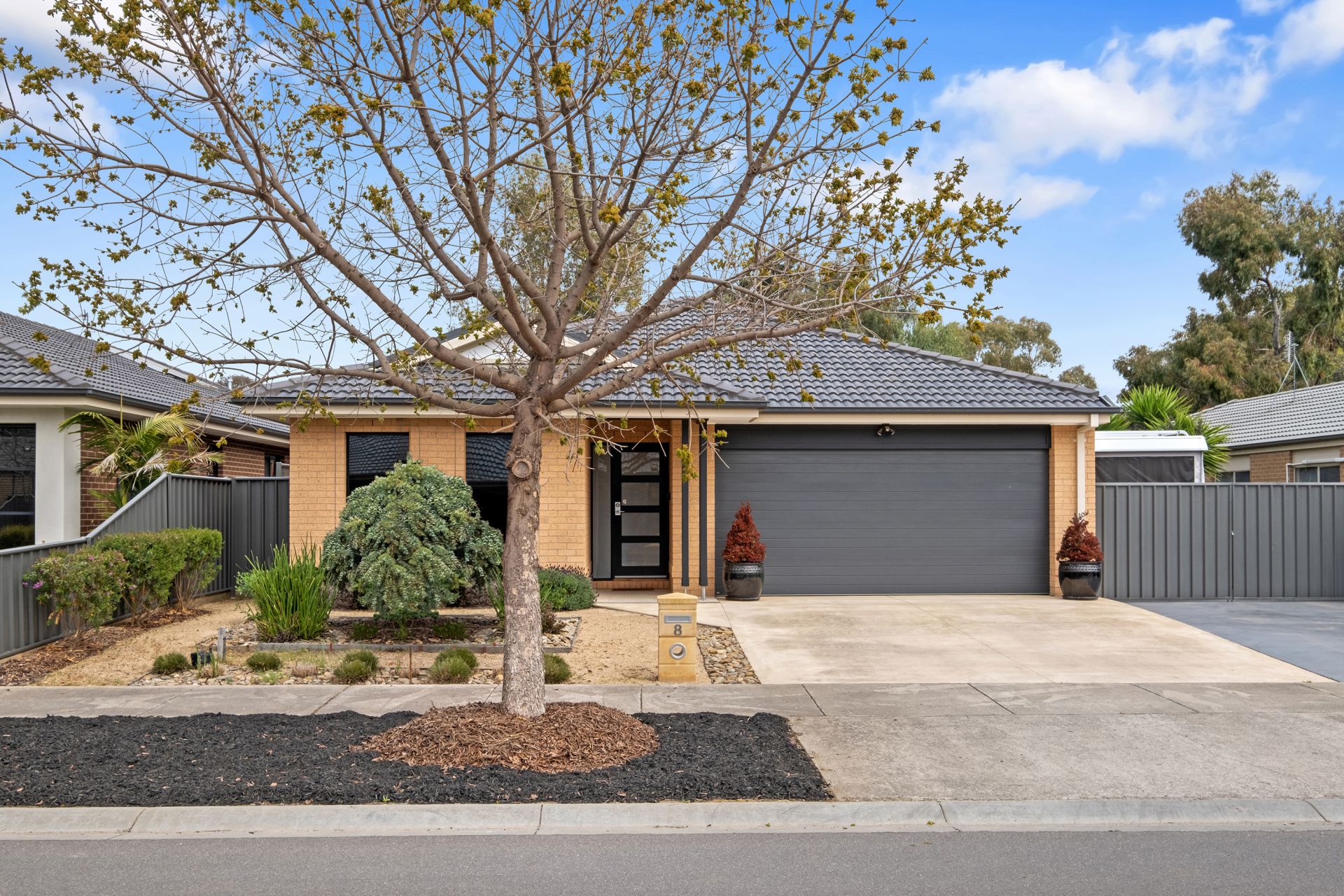 8 Perry Lane, Epsom, Epsom, Epsom - Thumbnail 2