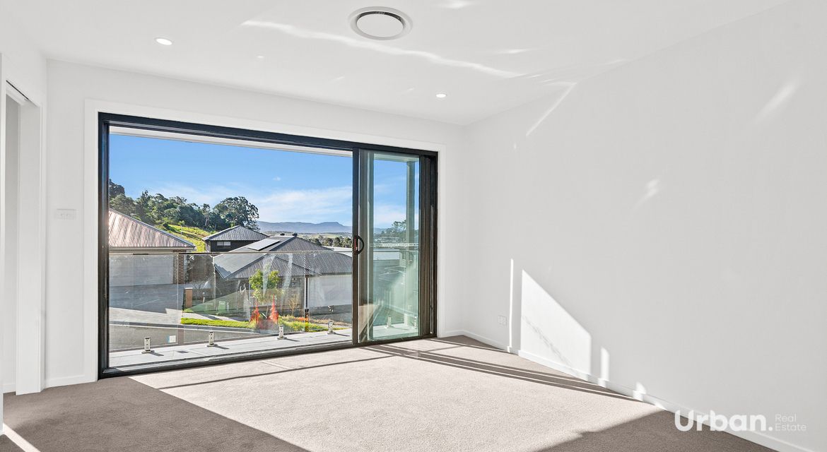 Tullimbar 6A Benandarah Way