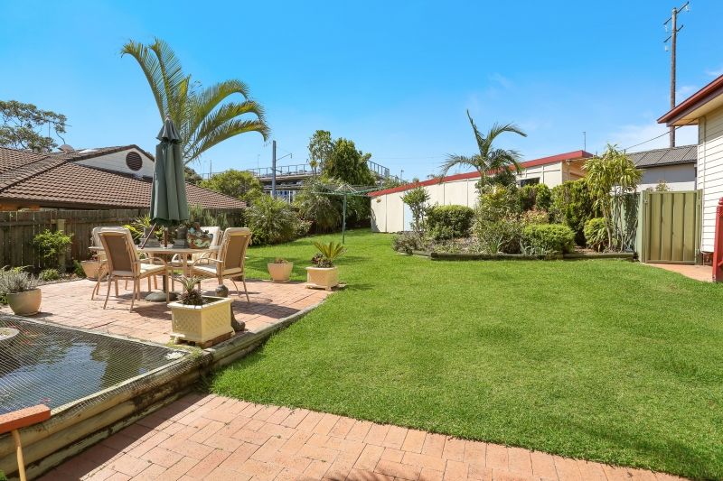 3 Binalong Avenue, CARINGBAH, Caringbah - Thumbnail 2