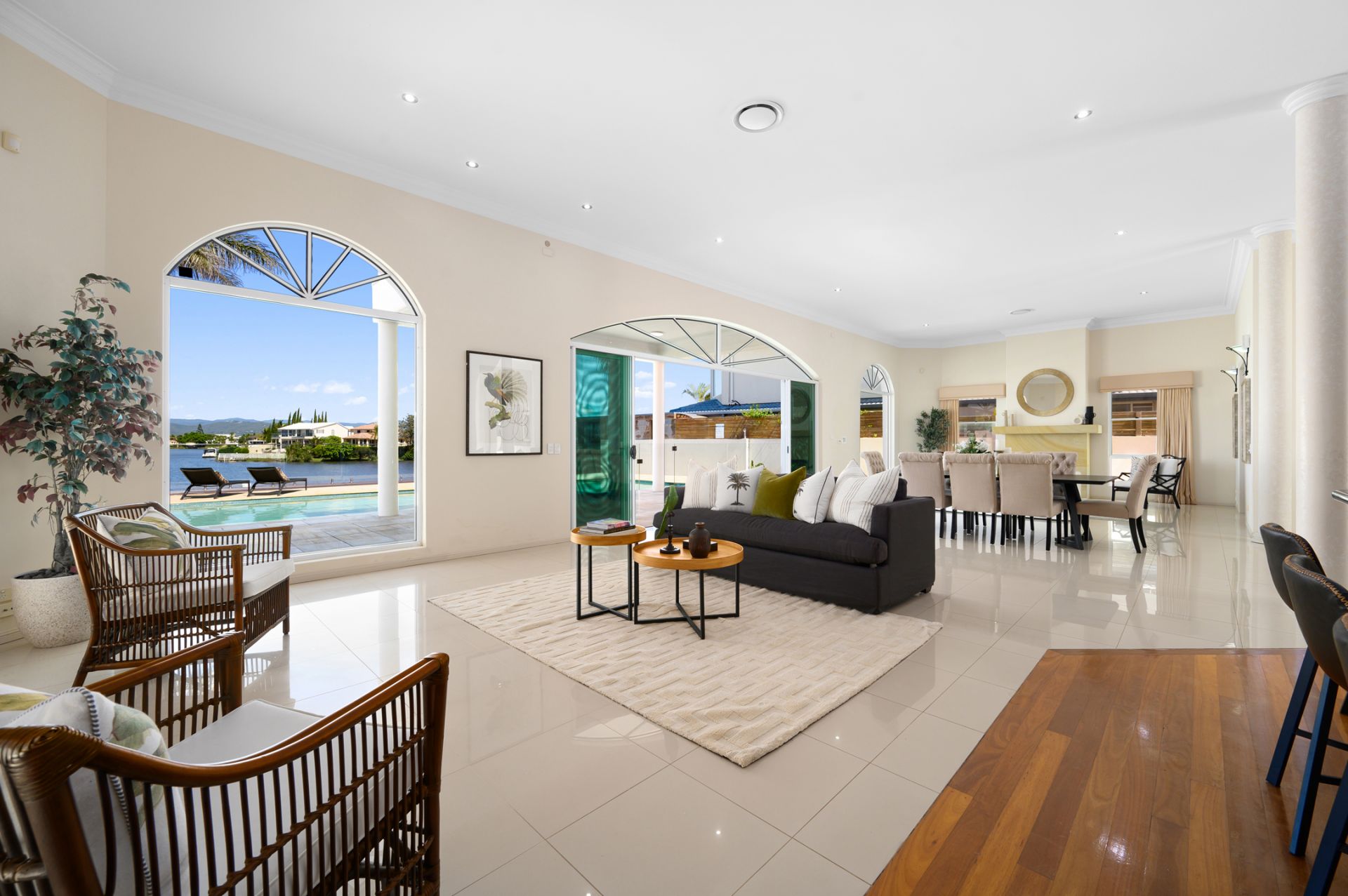 27 San Simeon Drive, Clear Island Waters QLD 4226, Clear Island Waters - Thumbnail 7