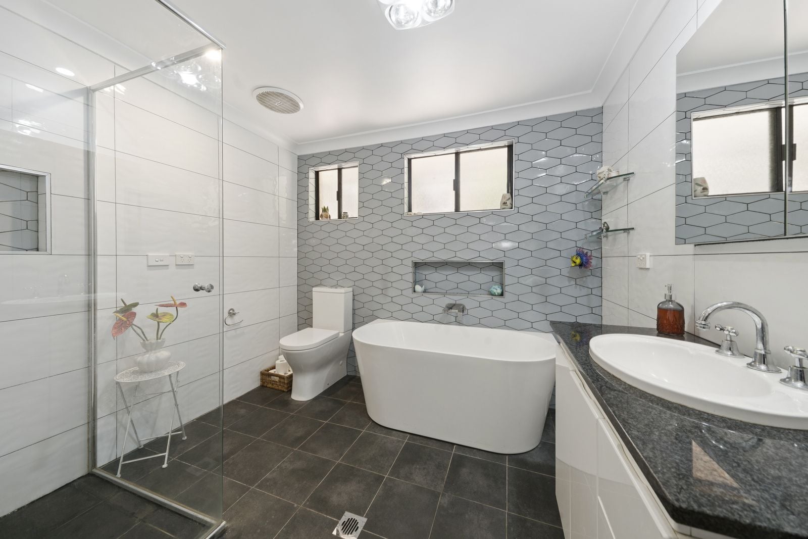 2 Bracken Close, Berowra NSW, Berowra - Thumbnail 8