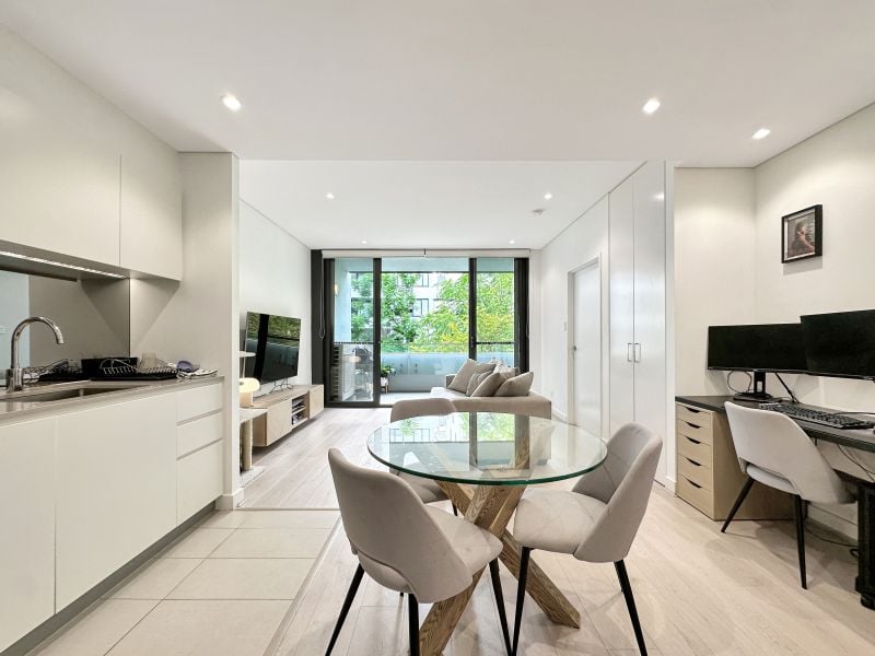 202/13 Bennett Street, Mortlake