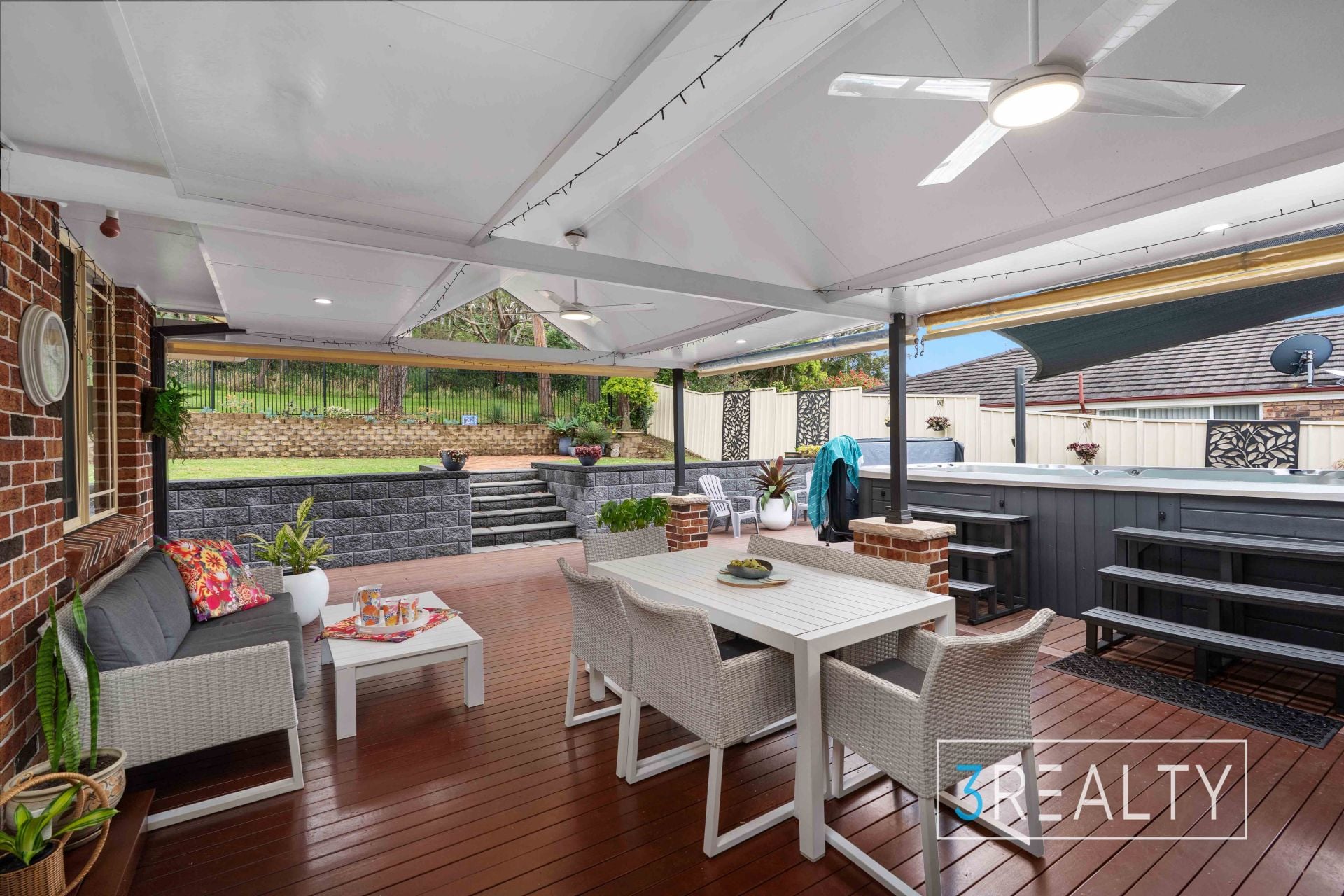 51 Silky Oak Drive, Caves Beach - Thumbnail 2