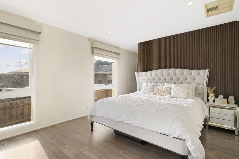 6 Bromley Place, Epping